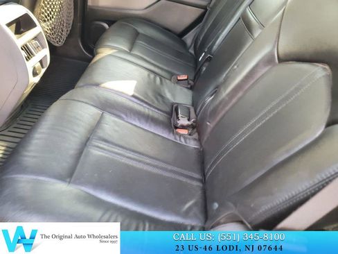 Used 2011 Cadillac SRX Luxury image 13