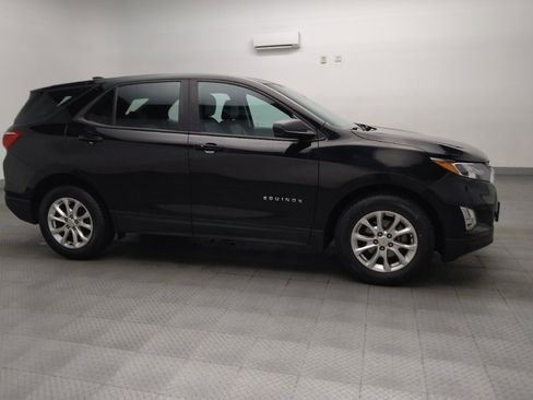 Used 2020 Chevrolet Equinox LS image 11