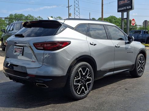 Used 2023 Chevrolet Blazer RS w/ Enhanced Convenience Package FWD image 6