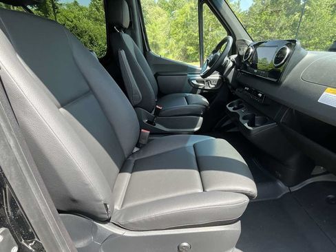 New 2026 Mercedes-Benz Sprinter 2500 image 11