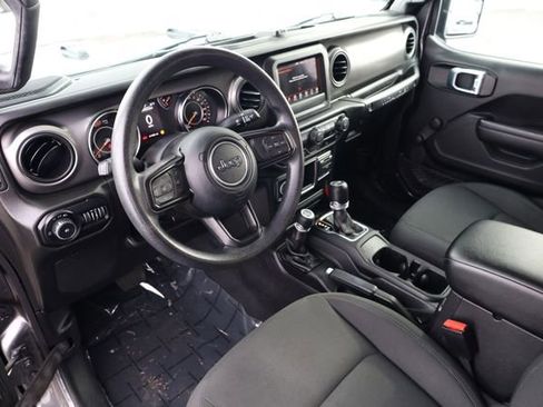 Certified 2022 Jeep Wrangler Unlimited Sport image 10