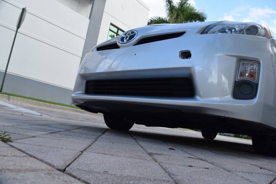 Used 2010 Toyota Prius Two w/ Preferred Accessory Pkg FWD image 12