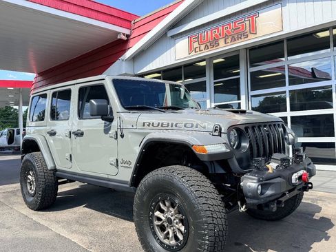 Used 2021 Jeep Wrangler Unlimited Rubicon w/ Trailer Tow Package AWD/4WD image 15