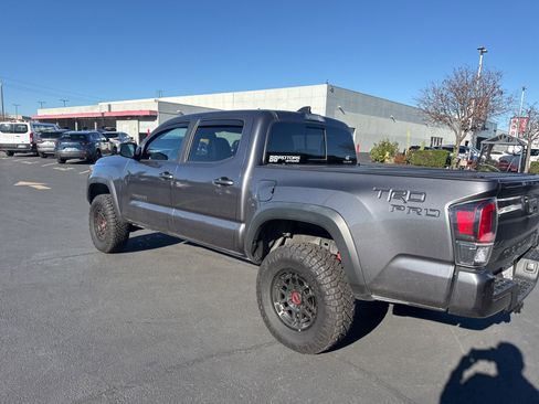 Certified 2022 Toyota Tacoma TRD Pro image 5