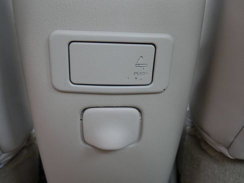 Used 2002 Chevrolet Impala LS w/ Seating Comfort Pkg FWD image 25
