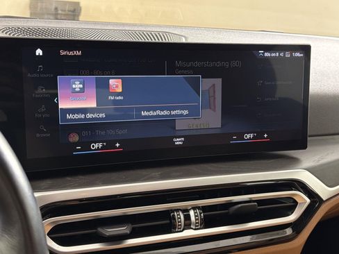 Used 2023 BMW i4 eDrive35 w/ Premium Package image 18