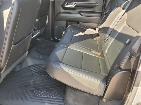 Used 2023 Chevrolet Silverado 1500 LTZ AWD/4WD image 14