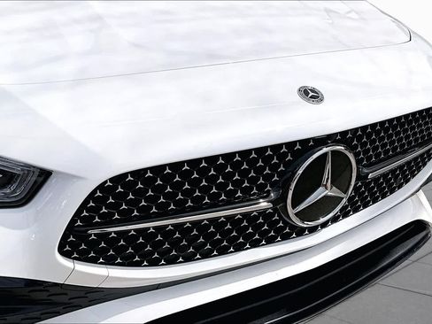Certified 2025 Mercedes-Benz CLA 250 image 29
