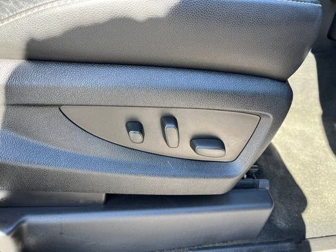 Used 2016 Chevrolet Tahoe LT image 40