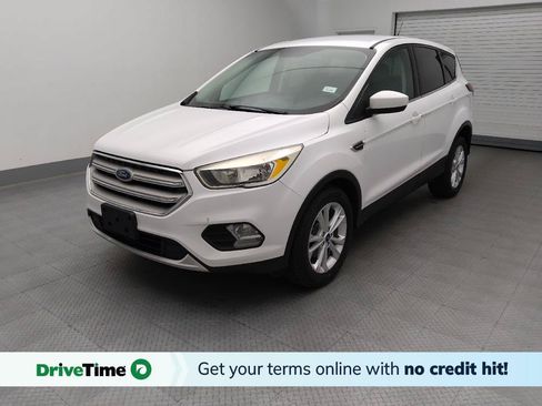 Used 2019 Ford Escape SE FWD image 1