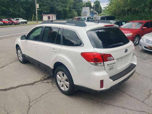 Used 2012 Subaru Outback 3.6R Limited AWD/4WD image 4