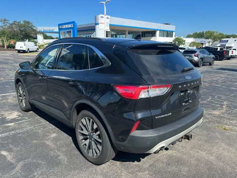 Used 2020 Ford Escape Titanium AWD/4WD image 7