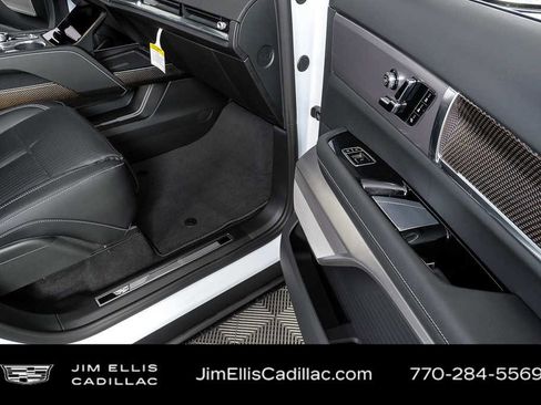 New 2026 Cadillac Vistiq Luxury AWD/4WD image 25