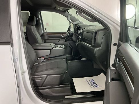 Used 2024 Chevrolet Silverado 2500 LT image 4