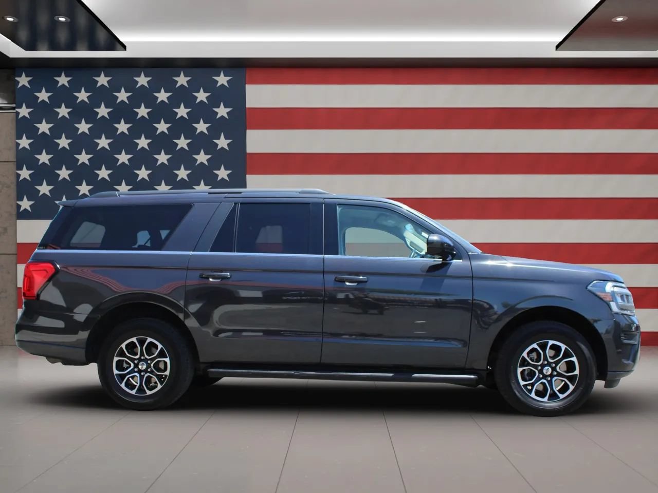 Used 2024 Ford Expedition Max XLT RWD image 41