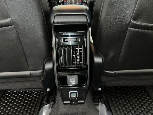 Used 2024 Jeep Compass Trailhawk image 19