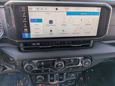 Used 2025 Jeep Wrangler Rubicon image 15