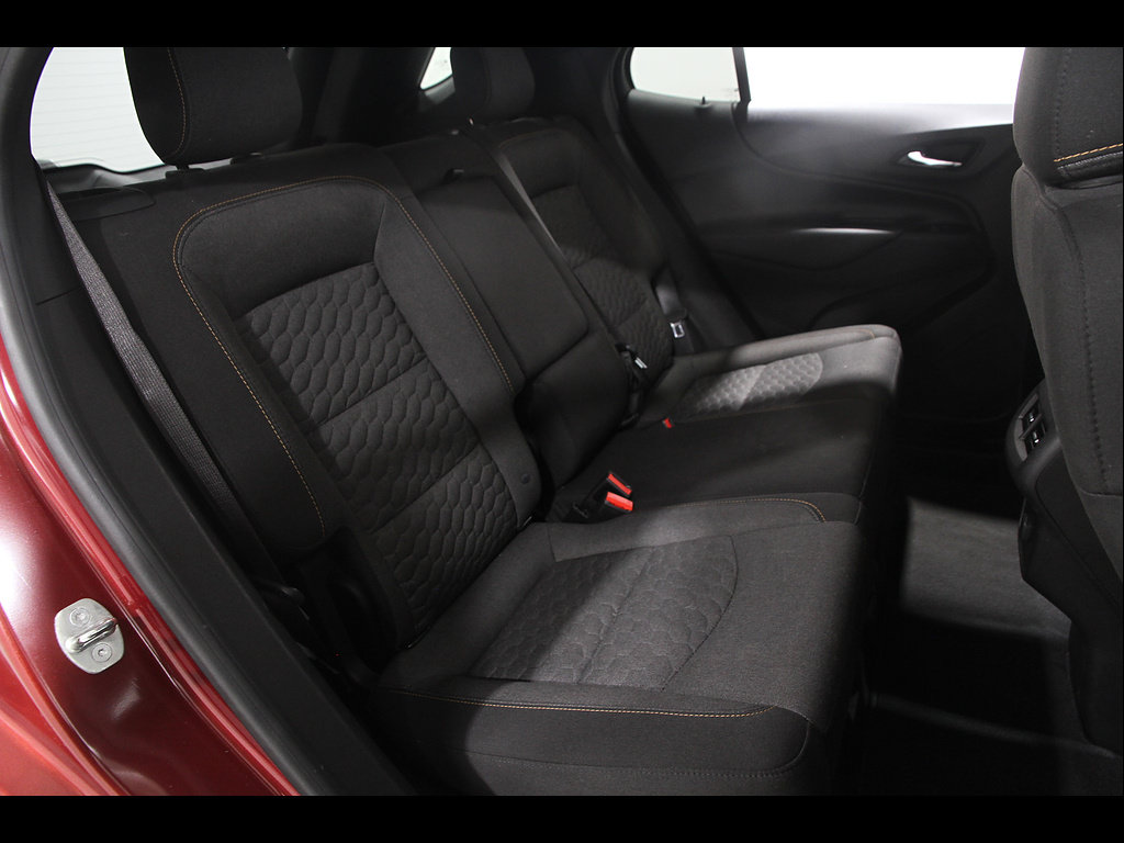 Used 2018 Chevrolet Equinox LT AWD/4WD image 16