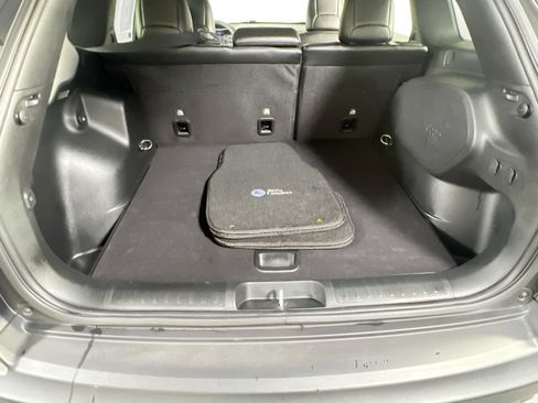 Used 2022 Jeep Cherokee Limited image 25