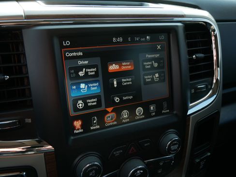 Used 2017 RAM 1500 Laramie w/ Convenience Group AWD/4WD image 32
