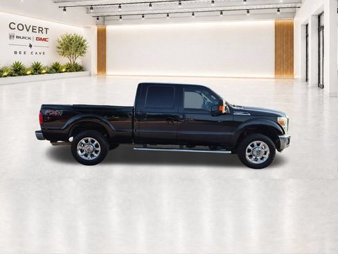 Used 2016 Ford F250 Lariat w/ Lariat Ultimate Package AWD/4WD image 14