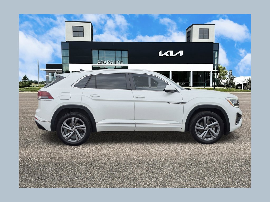 Used 2024 Volkswagen Atlas Cross Sport SEL R-Line AWD/4WD image 1