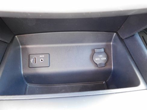 Used 2017 Nissan Altima 2.5 SV w/ Convenience Package FWD image 14