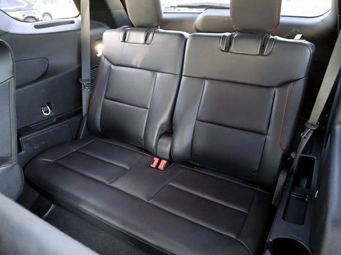 Certified 2023 Ford Explorer ST-Line w/ Class IV Trailer Tow Package image 26