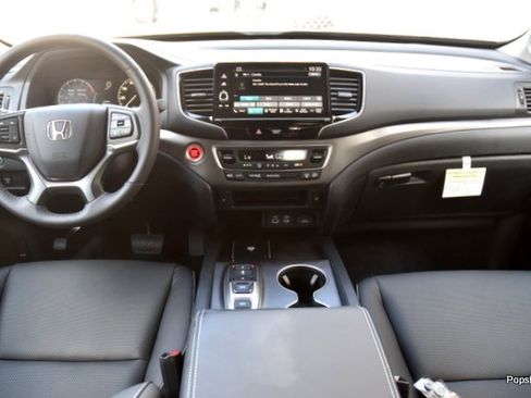 Used 2025 Honda Ridgeline RTL image 13