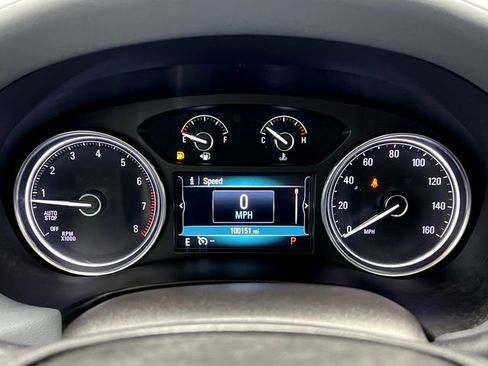 Used 2018 Buick Enclave Essence image 22