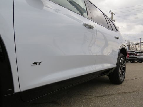 New 2026 Buick Enclave Sport Touring w/ Power Package image 11