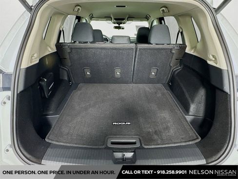 Certified 2026 Nissan Rogue SV FWD image 23