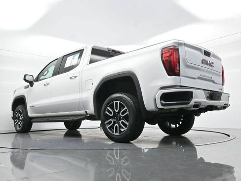 Used 2025 GMC Sierra 1500 AT4 w/ AT4 Premium Package AWD/4WD image 50