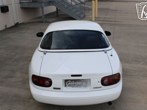 Used 1990 MAZDA MX-5 Miata image 29