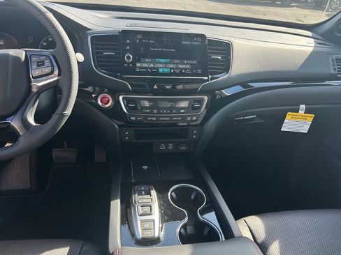New 2026 Honda Ridgeline Black Edition image 19