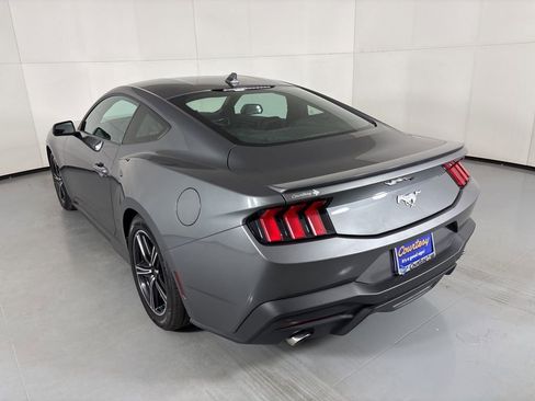 Used 2024 Ford Mustang Premium image 7