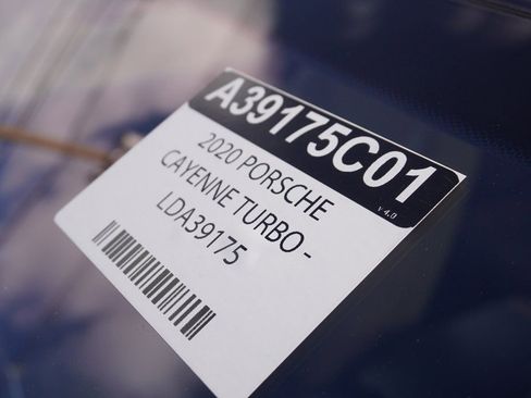 Used 2020 Porsche Cayenne Turbo image 67