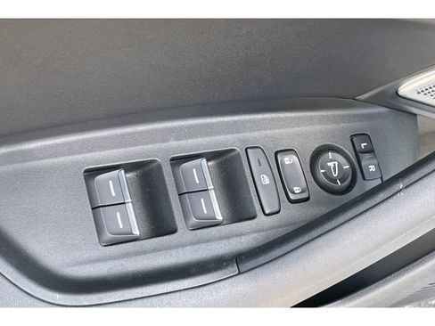 Used 2023 Acura TLX w/ Technology Package image 11