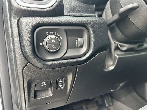 Used 2021 RAM 1500 Big Horn image 14