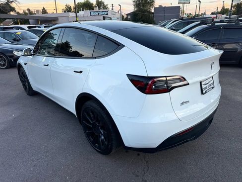 Used 2021 Tesla Model Y Long Range AWD/4WD image 7