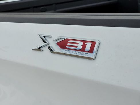 New 2026 GMC Sierra 1500 SLT AWD/4WD image 8