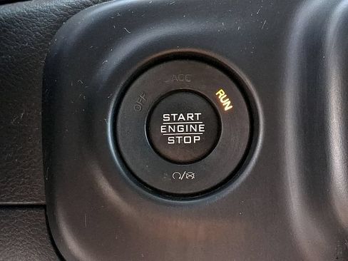 Used 2022 Jeep Wrangler Unlimited Sport AWD/4WD image 22