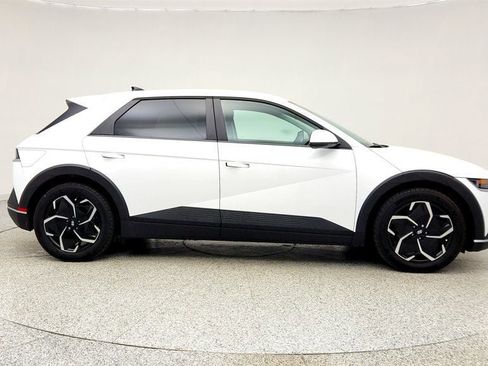 Used 2024 Hyundai Ioniq 5 SE image 4