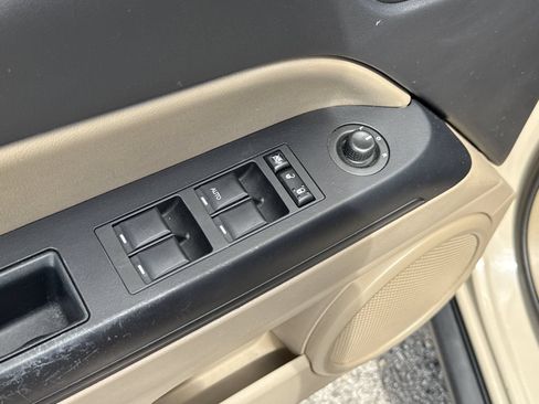 Used 2017 Jeep Compass Sport w/ Power Value Group FWD image 15