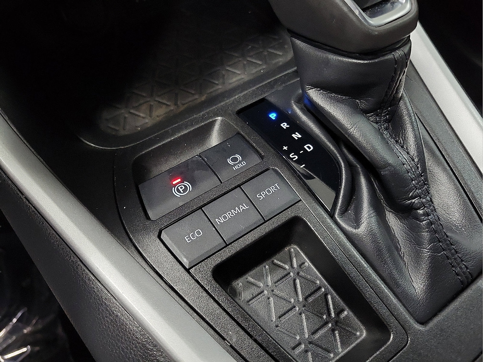Certified 2023 Toyota RAV4 XLE Premium FWD image 18