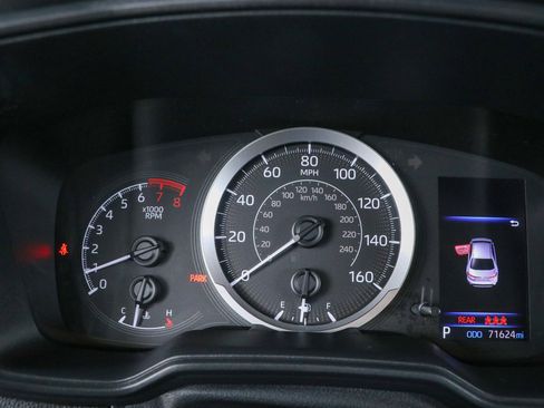 Used 2020 Toyota Corolla LE FWD image 15