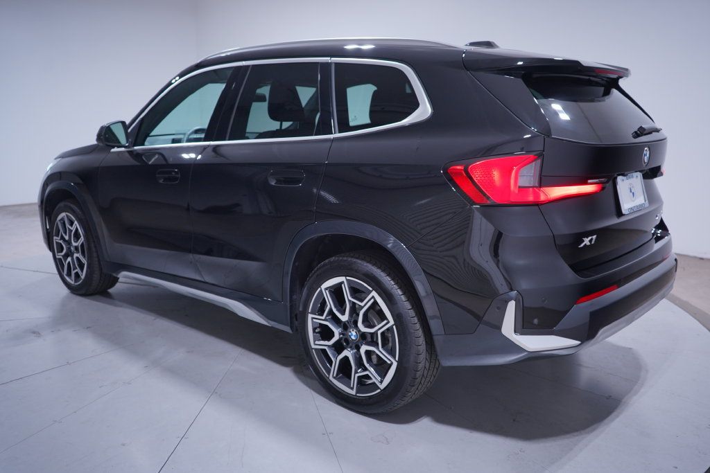Used 2026 BMW X1 xDrive28i AWD/4WD image 3