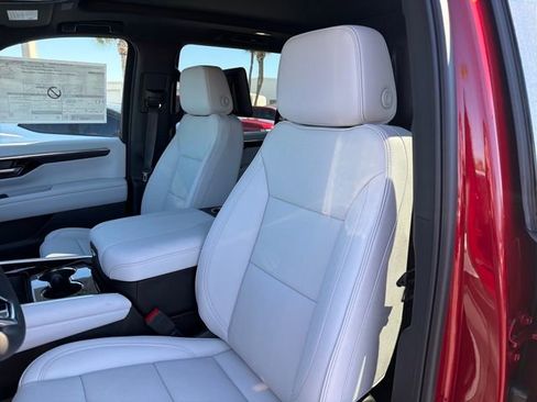 New 2026 Chevrolet Suburban Premier RWD image 23