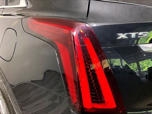 Used 2021 Cadillac XT5 Premium Luxury AWD/4WD image 30