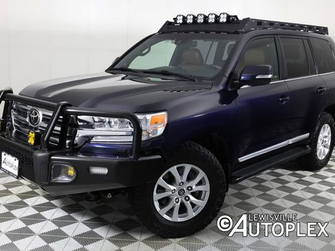 Used 2018 Toyota Land Cruiser AWD/4WD image 1